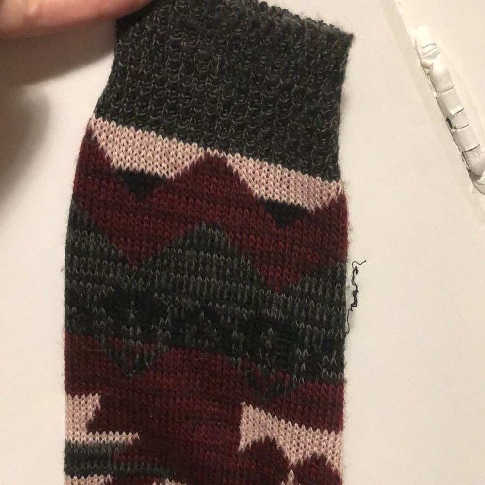 Aztec sweater - Picture 4 of 4